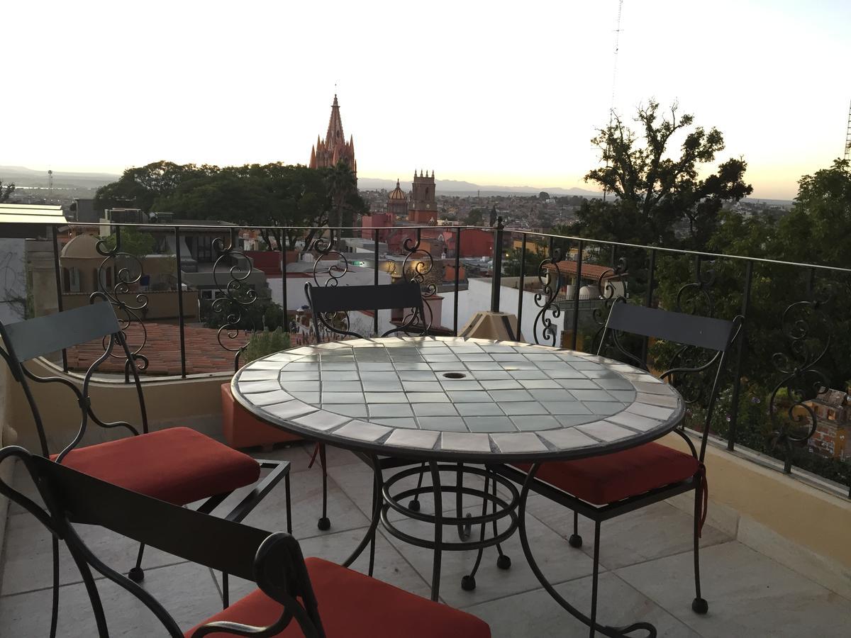 Casa Del Tio Hotel Boutique San Miguel de Allende Exterior foto View from the rooftop of the hotel