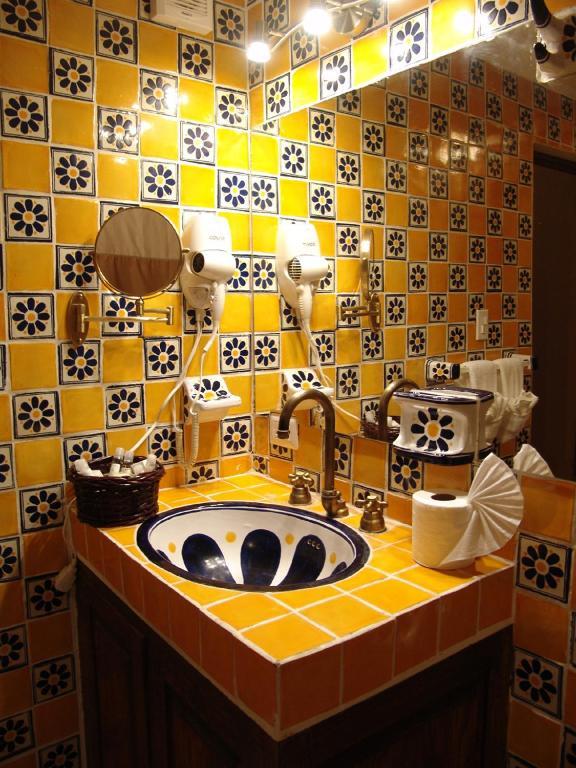 Casa Del Tio Hotel Boutique San Miguel de Allende Zimmer foto Bathroom in Morocco